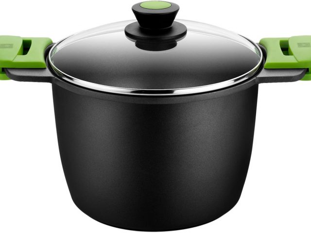 BRA Prior Tall Pot with Glass Lid and Silicone Handles, 24 cm, Suitable for All Types of Cookers Including Induction